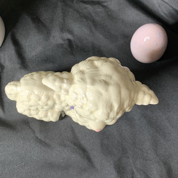 Super cute handmade ceramic Easter lamb and egg - Picture 4 of 12